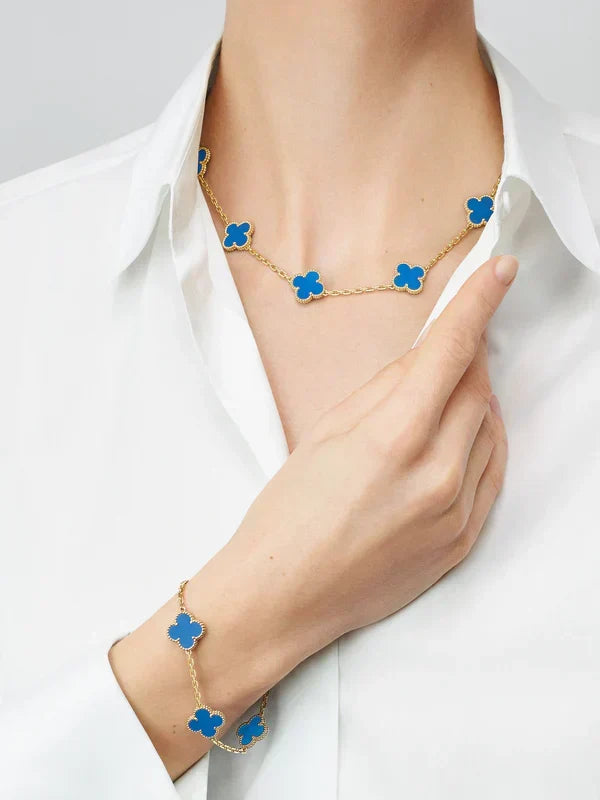CLOVER | Necklace with 10 Clovers Blue