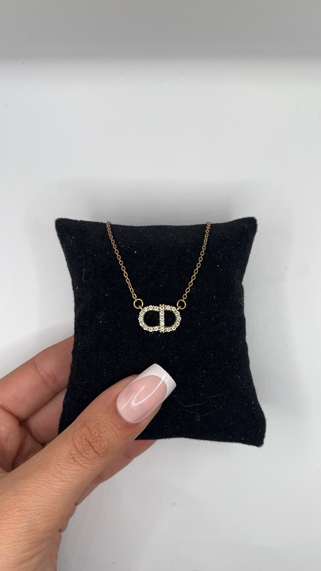 EXCLUSIVE | Necklace CD