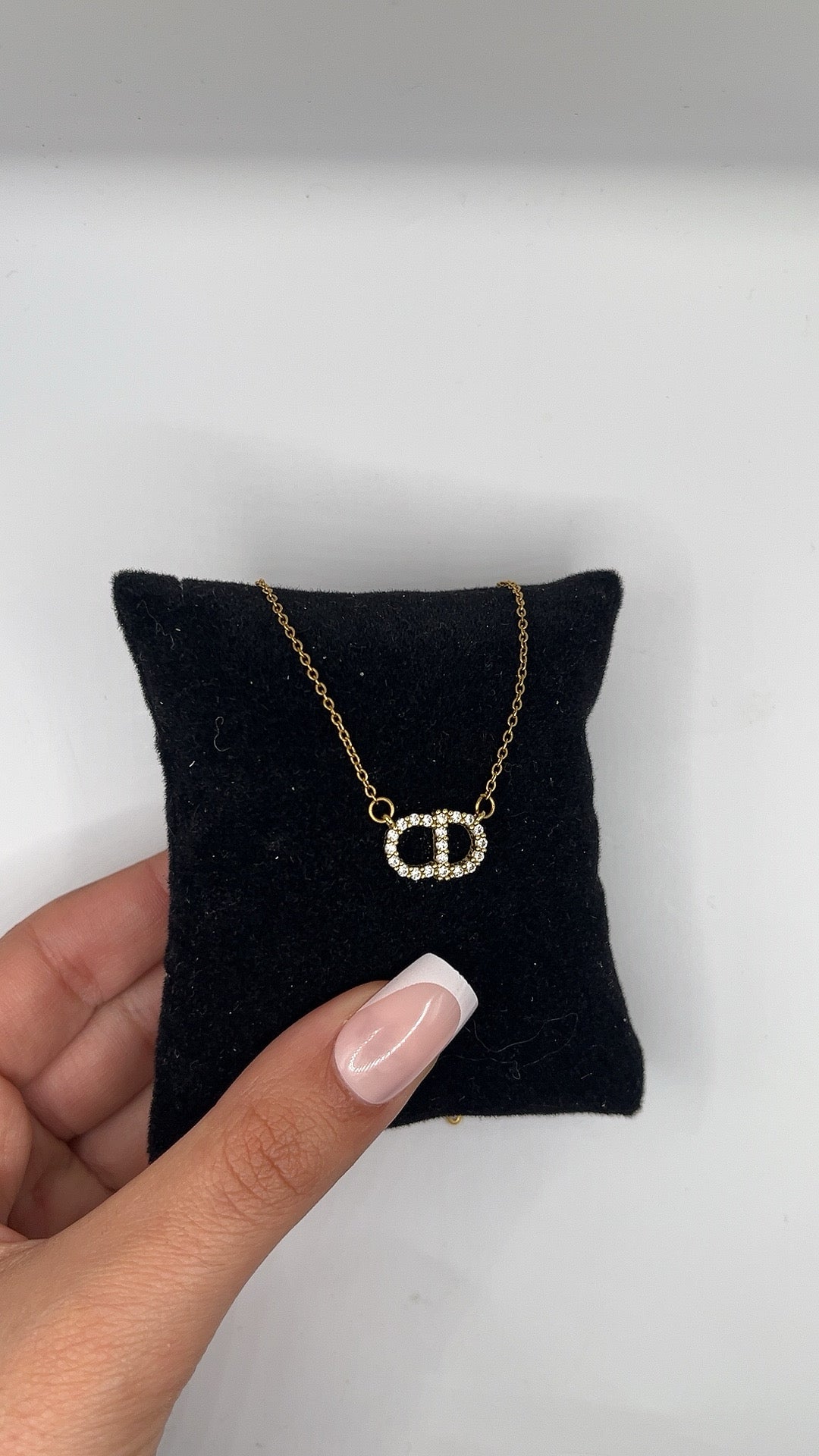 EXCLUSIVE | Necklace CD