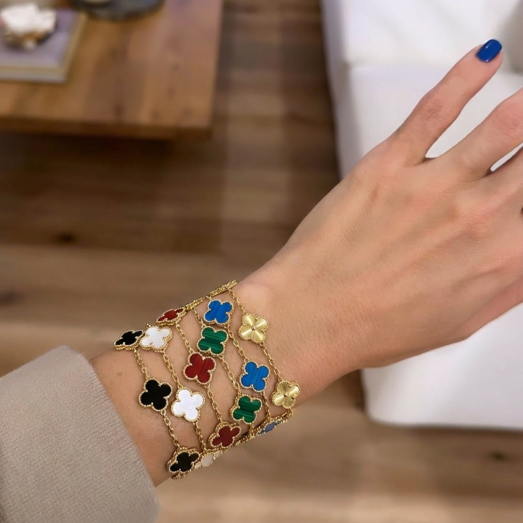 CLOVER | Set of 6 Bracelets